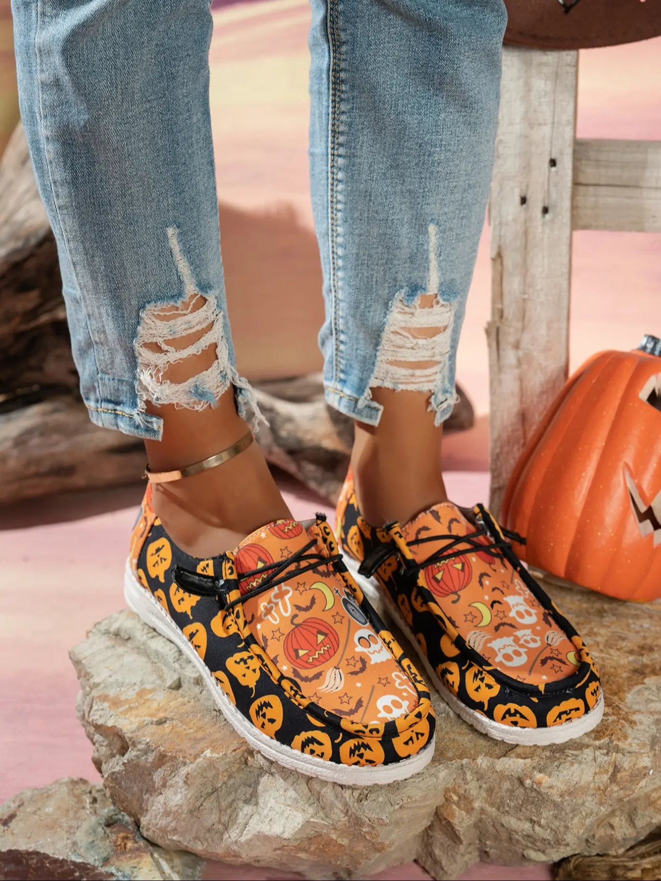 Halloween Skull Rose Women's Casual Lace-Up Loafers, Trendy Fall Shoes, Fashionable Comfortable Walking Shoes for Ladies Footwear