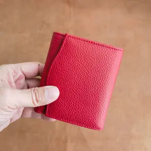 Luxury Genuine Leather Women’s Wallet – Compact Bifold Card Holder with Zipper Coin Pocket, RFID Blocking, Stylish Red Mini Wallet for Everyday Use