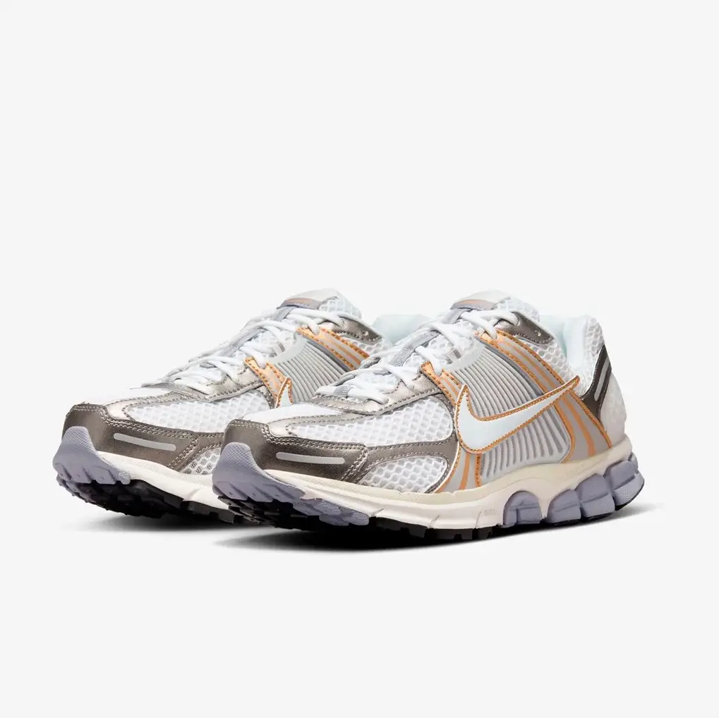 Nike Zoom Vomero 5 Platinum Tint Metallic Gold HJ7247-099 Men Fashion Sneakers New