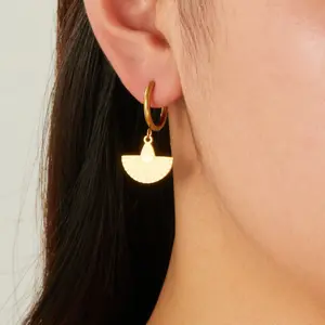 Fashionable And Unique Trendy Gold-Plated Striped Semicircular Fan-Shaped Pendant Stainless Steel Accessory Versatile Earrings