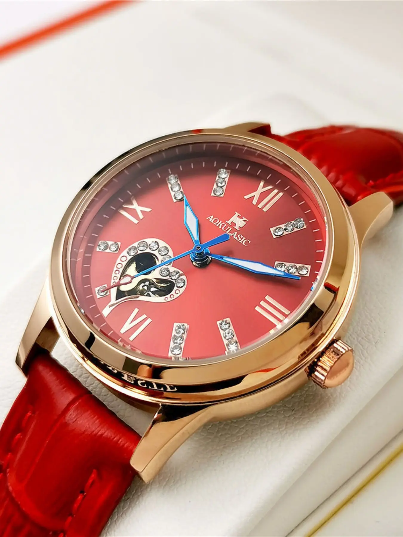 Elegant Women's Mechanical Watch, Luminous Waterproof Design, Perfect Gift for Birthdays & Holidays, No Battery Needed