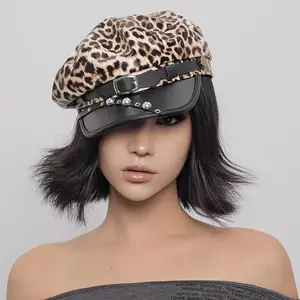 A Women'S Punk Leopard Print Studded Faux Leather Belt Beret, Suitable for Daily Commuting And Embodying Subculture Style.