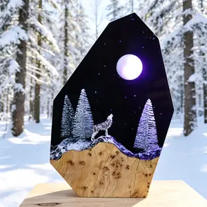 Snowing Silver Wolf Resin Lamp Full Moon Wolf King Howl Handmade Resin Night Light 3D Miniature Snow Scene Creative Lamp Bedside Table Decoration, Moon Lamp Lighting Decor Unique Fun Desktop Ornaments, Couple's Gift for Christmas Birthday