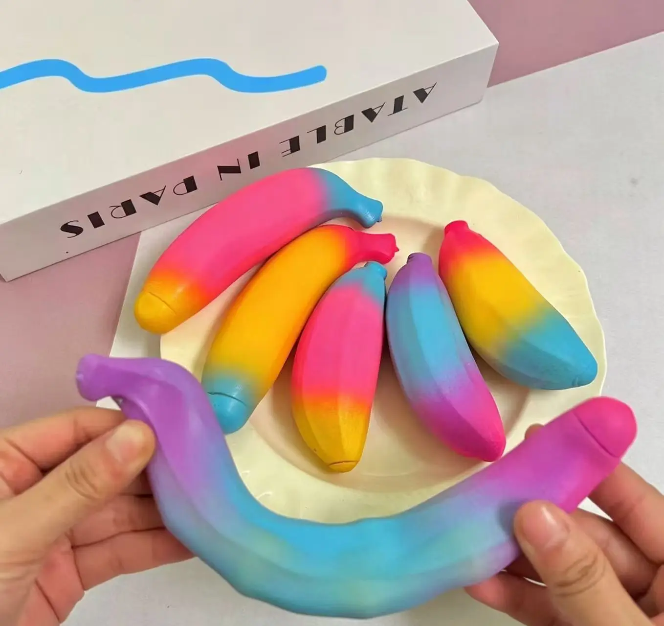 Rainbow Banana Stretch Squeeze Toy, Sand Filled TPR Stress Relief Fidget Toy, Deformable Squishy Toy Gift for Adults & Kids Anxiety Relief
