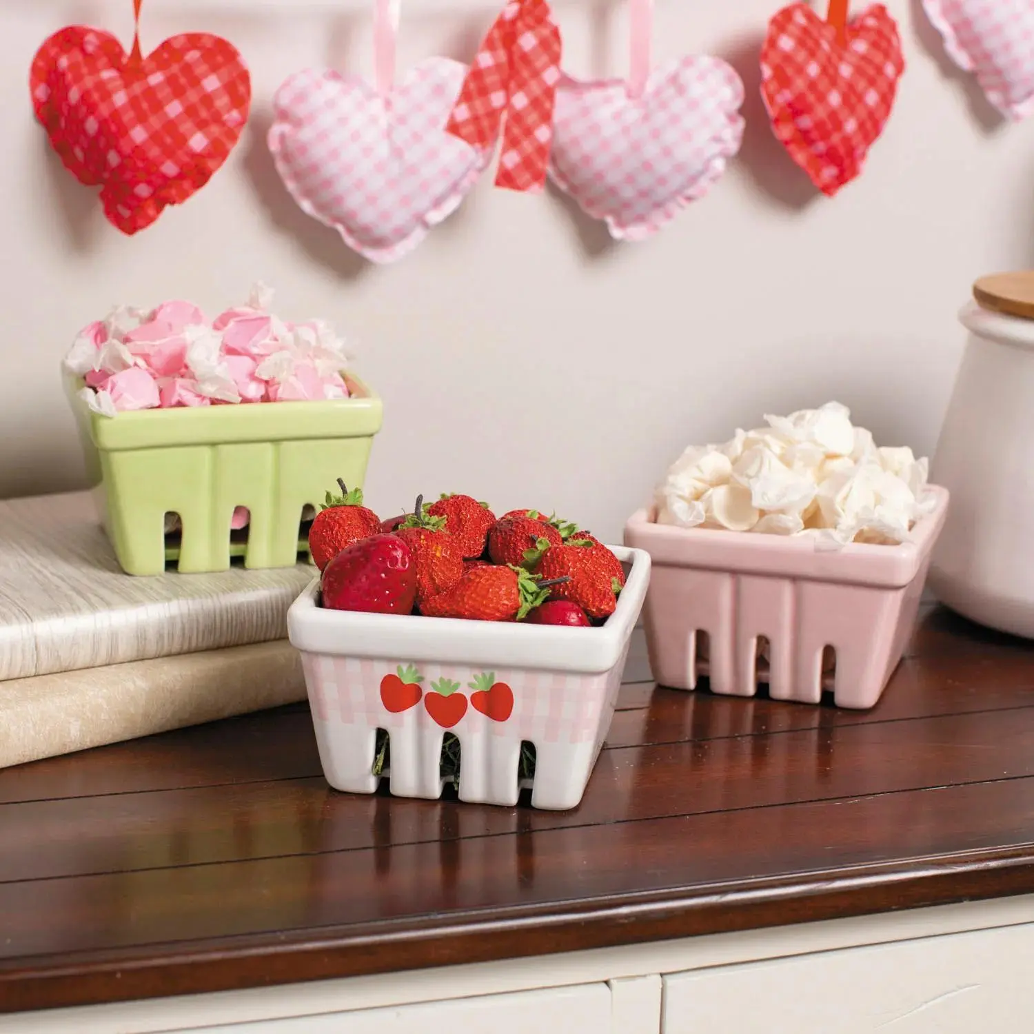 Love in Bloom Gingham Nested Ceramic Berry Basket Set - 3-Piece Food Storage Containers, 5" x 3.75", Valentine Gift for Home & Party Supplies