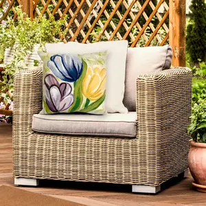 Lush Decor VISIONS IV Indoor/Outdoor Handmade Pillow - Contemporary Botanical Floral Accent  (Tulips)