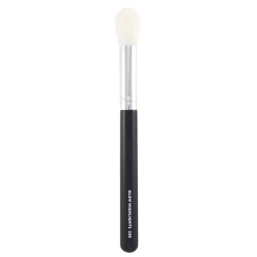 Glow Highlights 230 - Highlighter Brush For Creams and Powders Synthetic Bristles