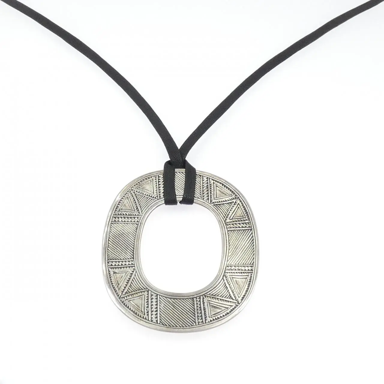 Pre-owned HERMÈS Sterling Silver 925 (Ag925) Small Leather Goods Hermes Touareg 925 Silver Necklace