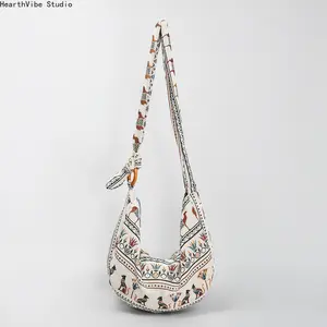 Women's Bohemian-Style Canvas Bag — Single-Shoulder, Zippered Hobo & Crossbody Bag for Daily Commuting