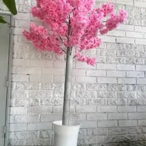 planta de cerezo artificial