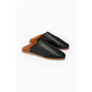 Unisex House Shoe - Black
