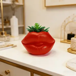 Lip Succulent Decorative Piece, Resin Lip-Shaped Planter, Creative Desk Decoration for Home Office, Unique Valentine's Gift for Women