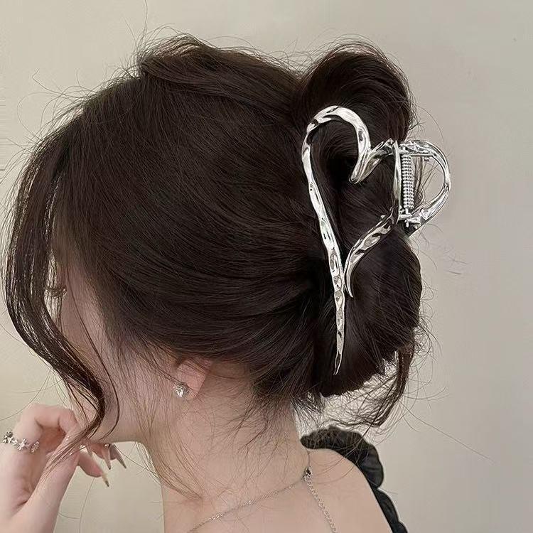 Buy 59$ Get 1 Free Random! Y2K Metal Hair Claw Clips Blind Box, Random Mix Style (Fairy/Spider/Heart/Bow), Silver Gold Punk Hair Clips for Women, Strong Hold Shark Clips Accessories