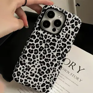 Black leopard pattern, durable, shock-absorbing two-in-one mobile phone case, suitable for iPhone 17 16 15 14 13 12 11 X and other series models, can be given as a gift to friends or family gift for her