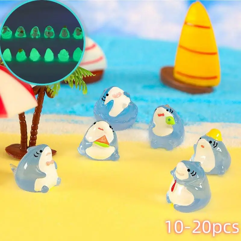 Random Styles Cute Shark Design Fish Tank Decoration, 10/20pcs Luminous Mini Shark Ornament, Micro Landscape Decoration for Home & Office