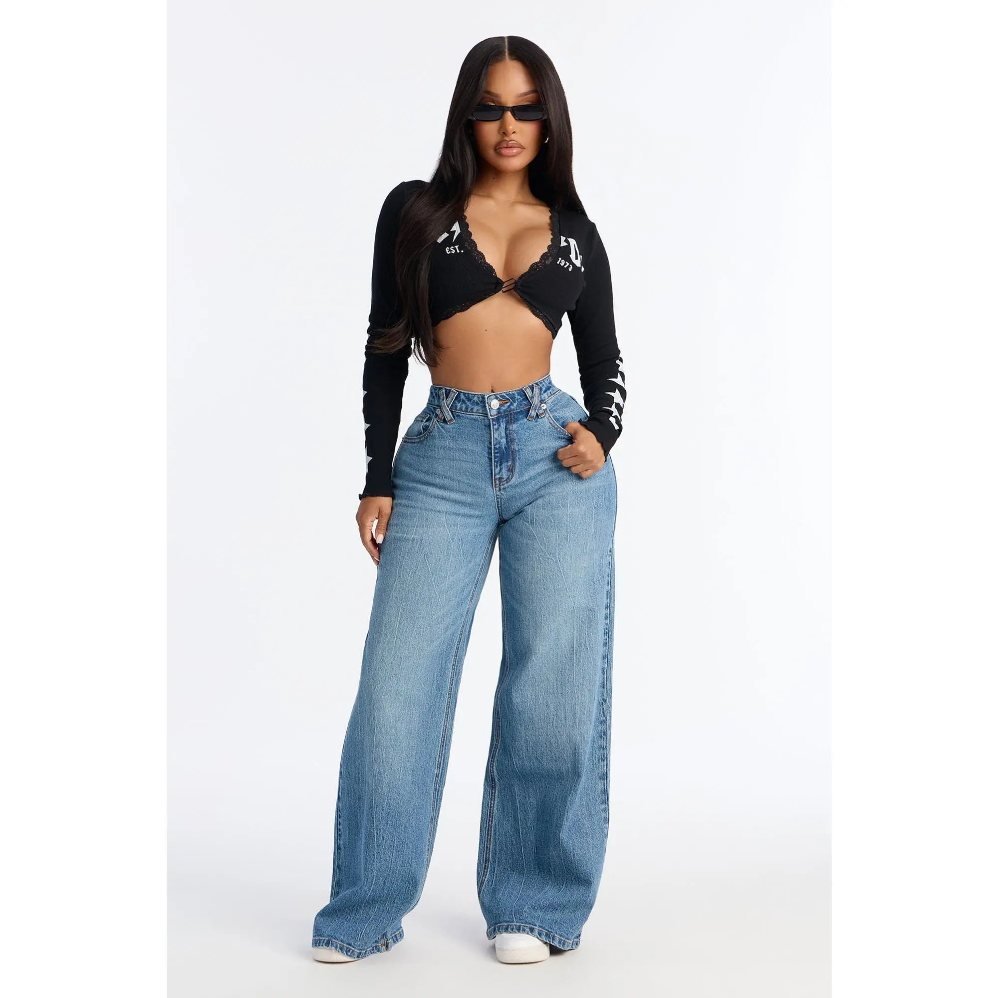 Sweetheart Stretch Wide Leg Jeans - Medium Wash
