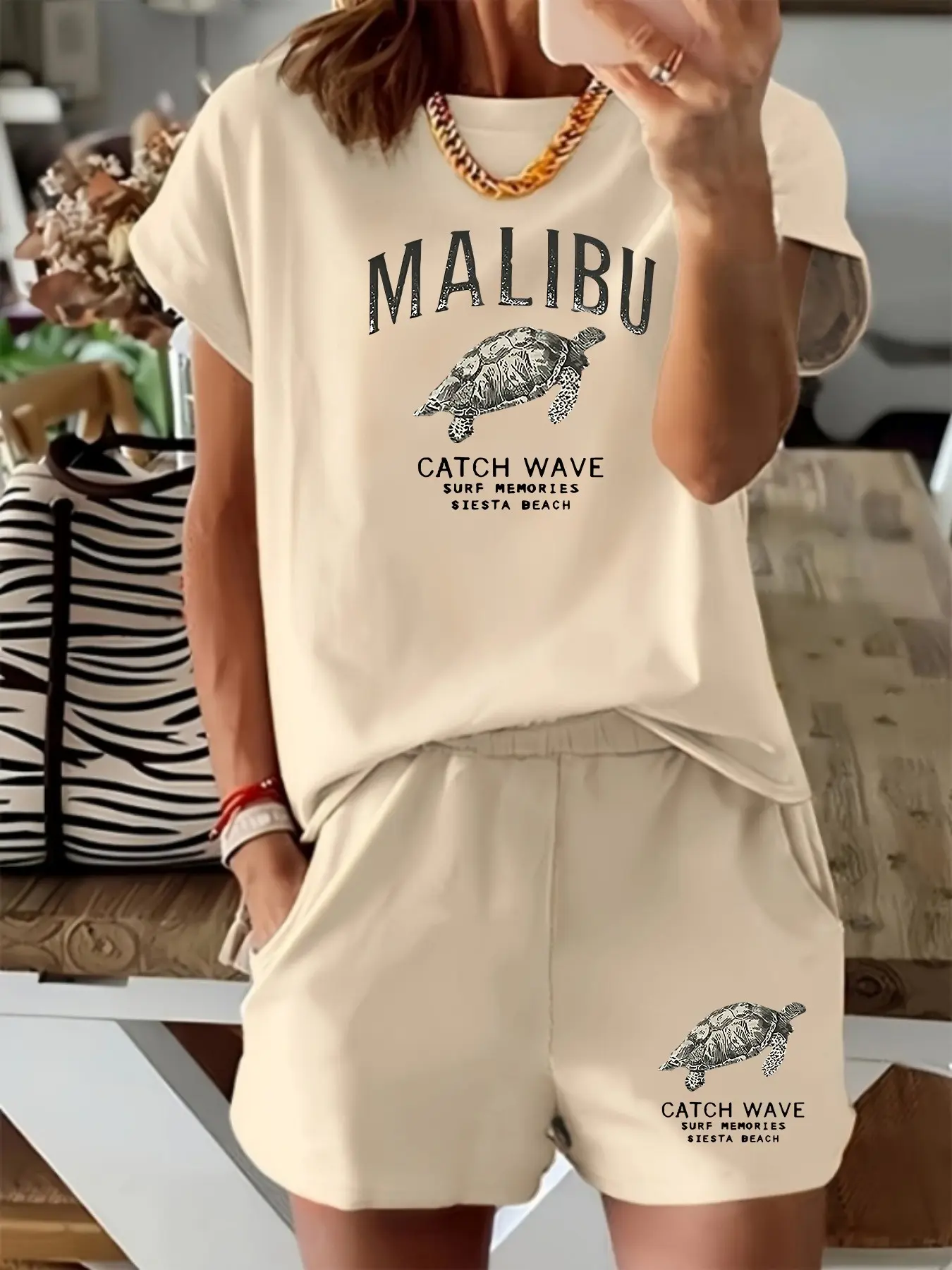 Women's Round Neck Short Sleeve Shorts Set, Spring Summer New Letter Turtle Surfing Print, Casual Loose Fit Beach Style