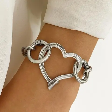 Heart Design Bracelet, Fashionable Jewelry for Women & Girls, Trendy All-match & Exquisite Jewelry for Birthday Gift, Alloy Heart Bracelets