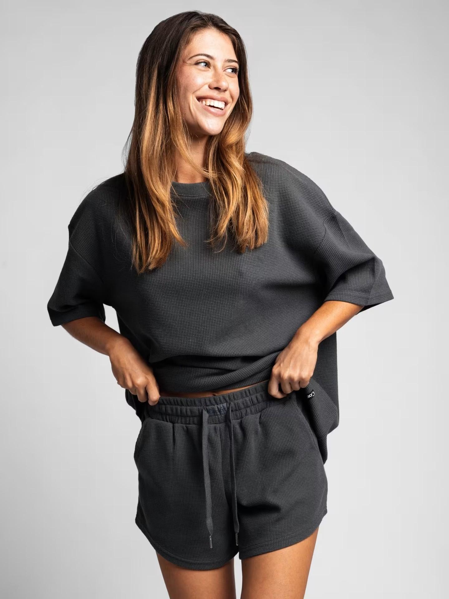 2026 Summer New Women's Clothing Set: Solid Color Loose Top and Casual Shorts