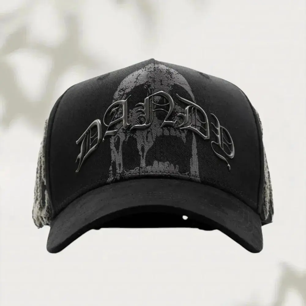 S Stylish Curved Brim Cap with Adjustable Fit, Elegant and Versatile