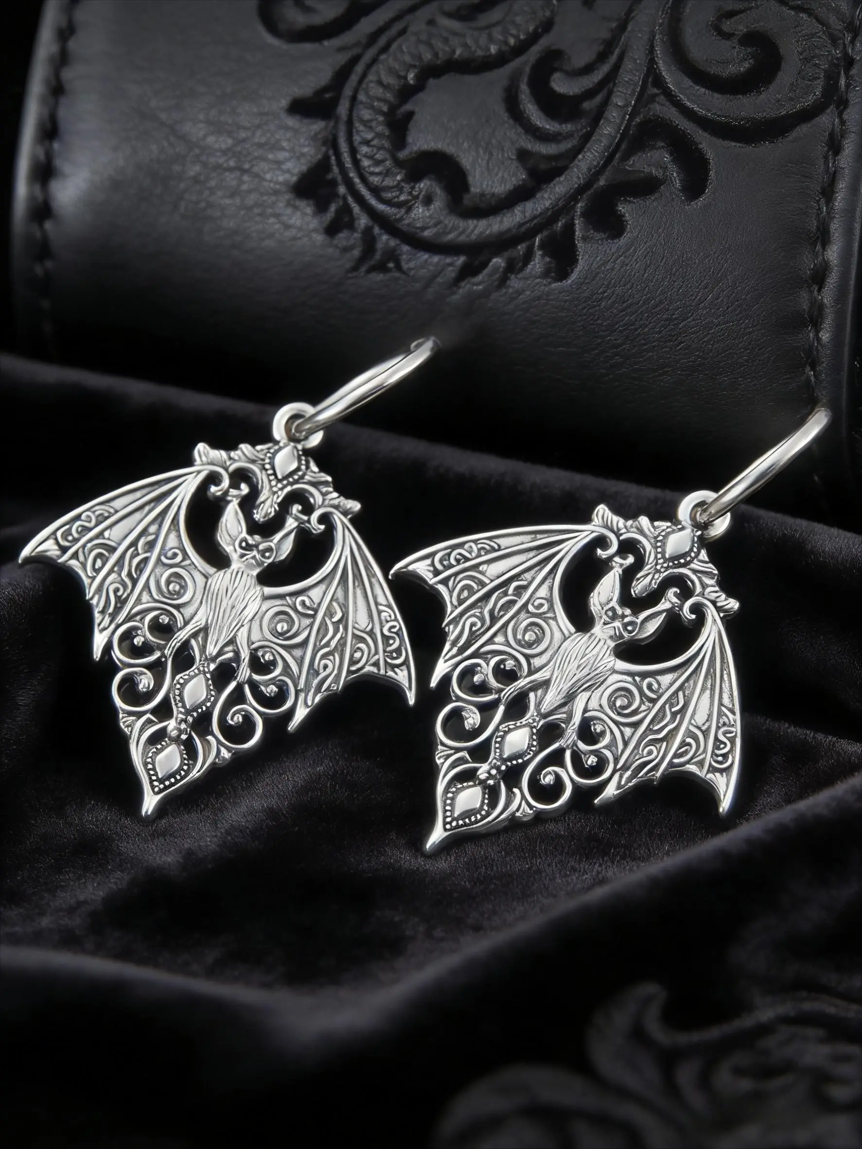 Vintage Gothic Bat Drop Earrings, Dangling Earrings, Unisex Dark Punk Party Jewelry, Geometric Design, Zinc Alloy, All Seasons, Casual Style, High Quality Earrings