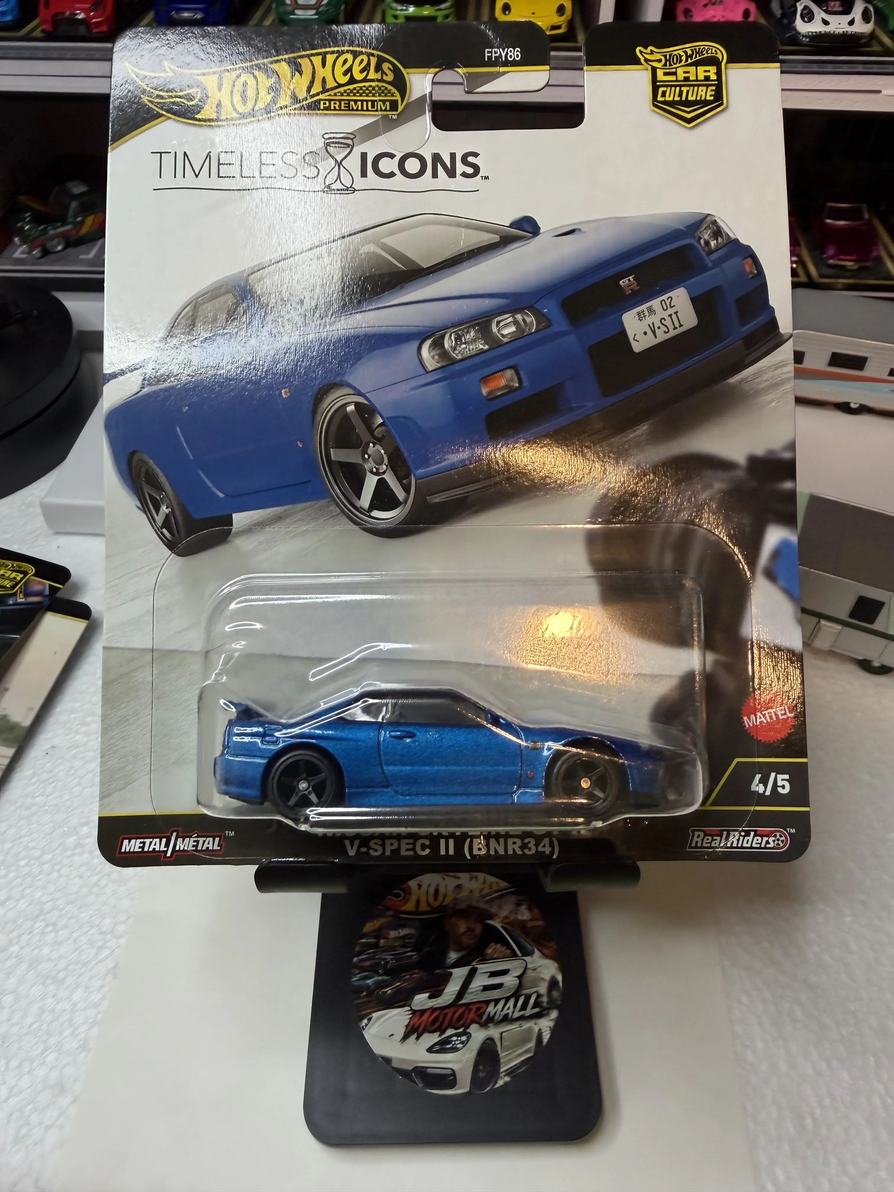 Hot Wheels Premium Car Culture Nissan Skyline GT-R V-SPEC II (BNR34