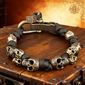 1Pc Hand Woven Skull Bracelet for Men, Vintage Bronze Skull Beads Paracord Bangle, Punk Rock Biker Wristband, Gothic Motorcycle Jewelry Gift for Him