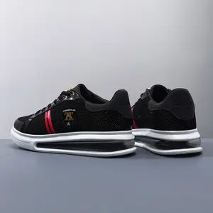 Classic Luxury Style Men's Sneakers - Royal Crown Embroidery & Signature Stripe Casual Shoes, Comfortable Non-slip Low-top Streetwear