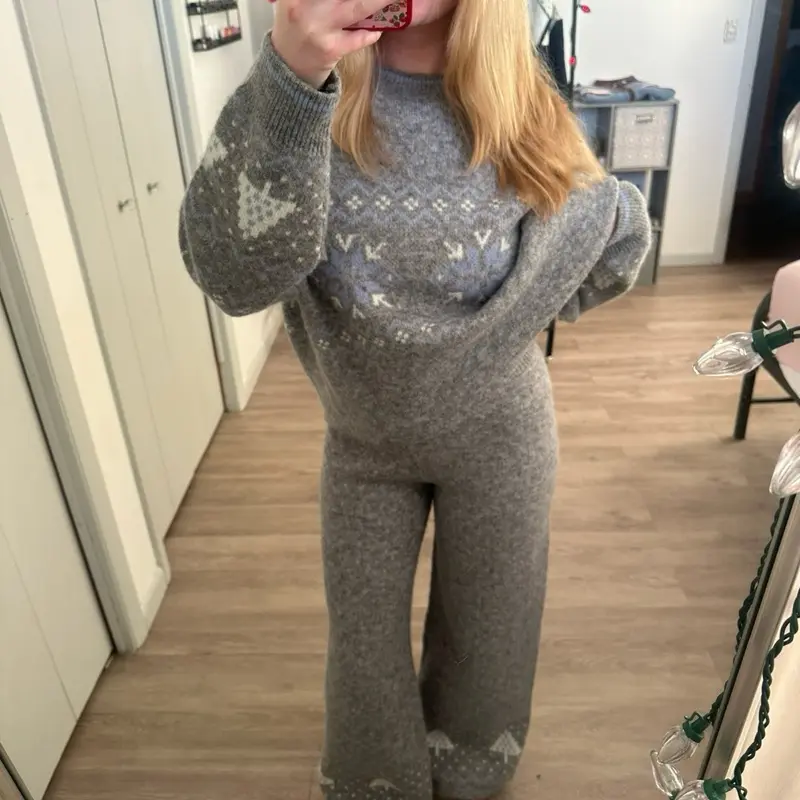 Christmas Tree Knit Set - Cozy Grey Sweater & Matching Pants for Festive Season