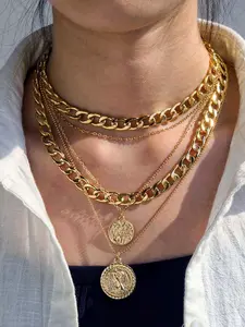 Vintage Elegant Women's Necklace Set, Embossed Round Pendant with Creative Lock Design, Hip-Hop Style Multi-Layered Jewelry Gift, Jewelry Accessory