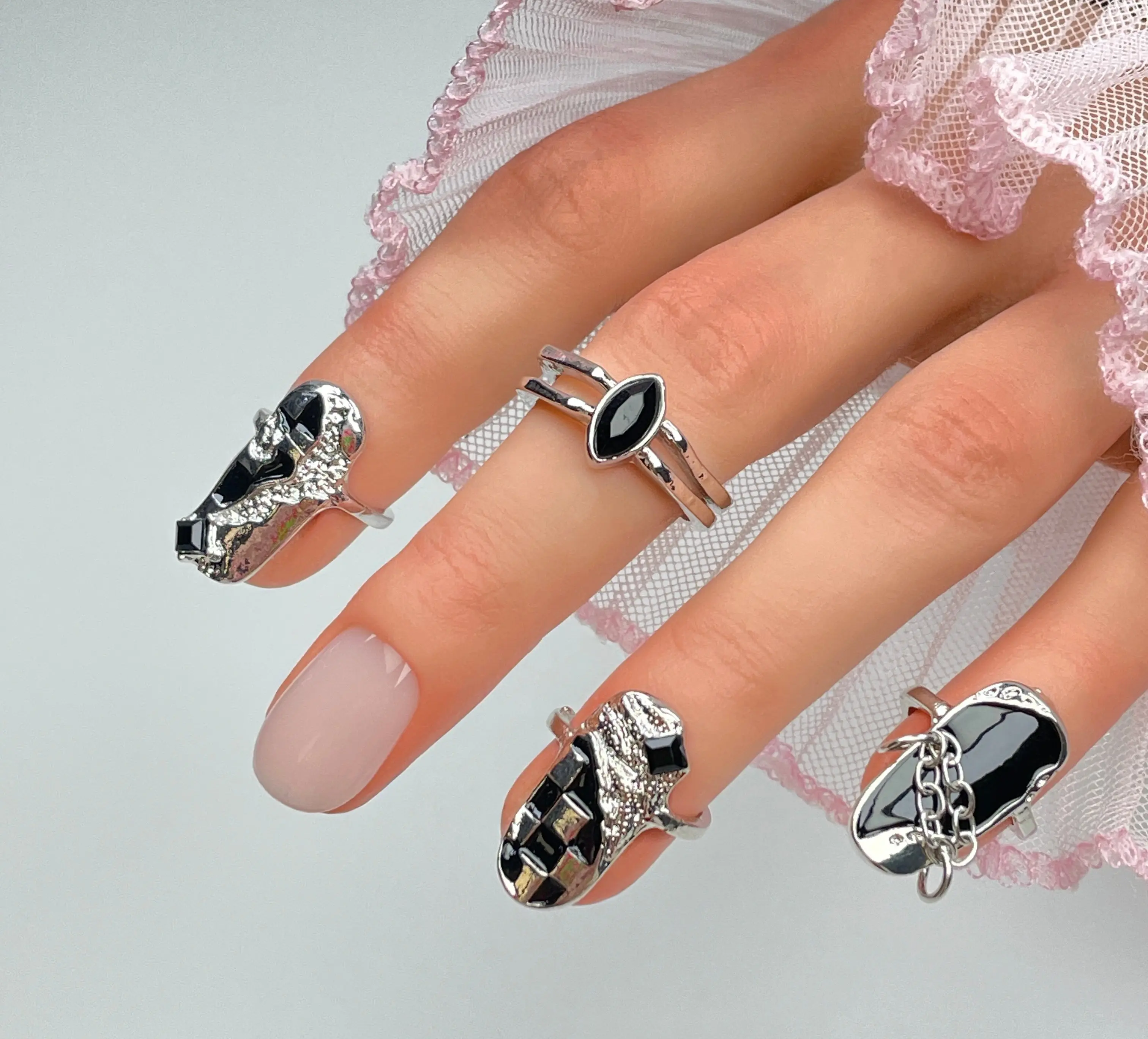 Gothic Silver Nail Rings Set: Adjustable Fingertip Jewelry, for Halloween or Cosplay