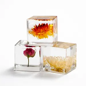 3 Pcs Bon Cube Mini Resin Cubes with Real Preserved Red Rose, 3D Flower Desk Accessories, Cute Paperweight Elegant Decor Gift for Women