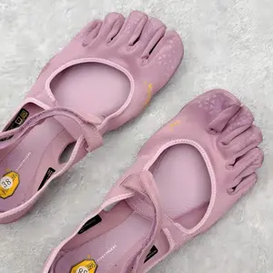 Soft Sole Anti-slip |Women's Five-toe Fitness Shoes, Suitable for Dancing /Home Exercise
