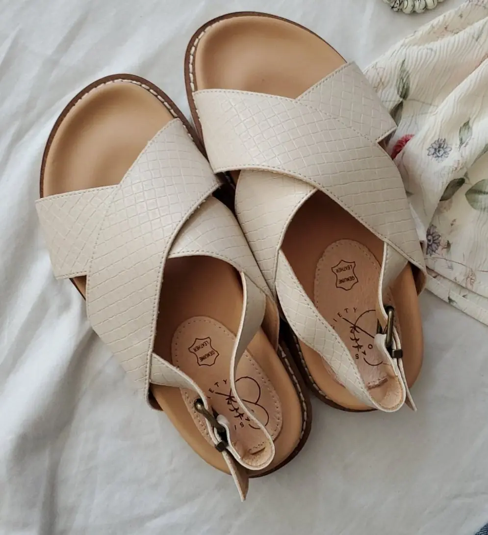 OASIS SOCIETY Back Strap Yvonne Beige Sandals
