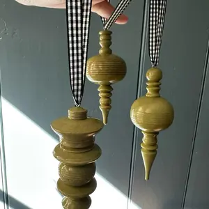 WOOD FANCIES / CHRISTMAS TREE ORNAMENT