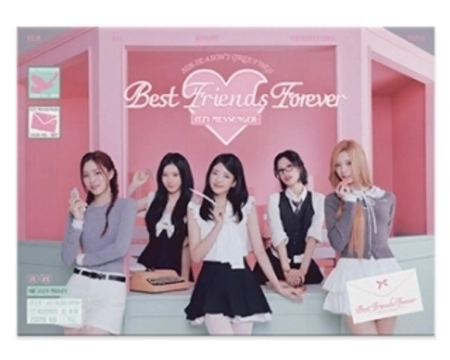 ITZY - 2026 Season's Greetings - Best Friends Forever - Special Photo Card Set - 5 Types Of Members  [COLLECTIBLES] Photos, Asia - Import