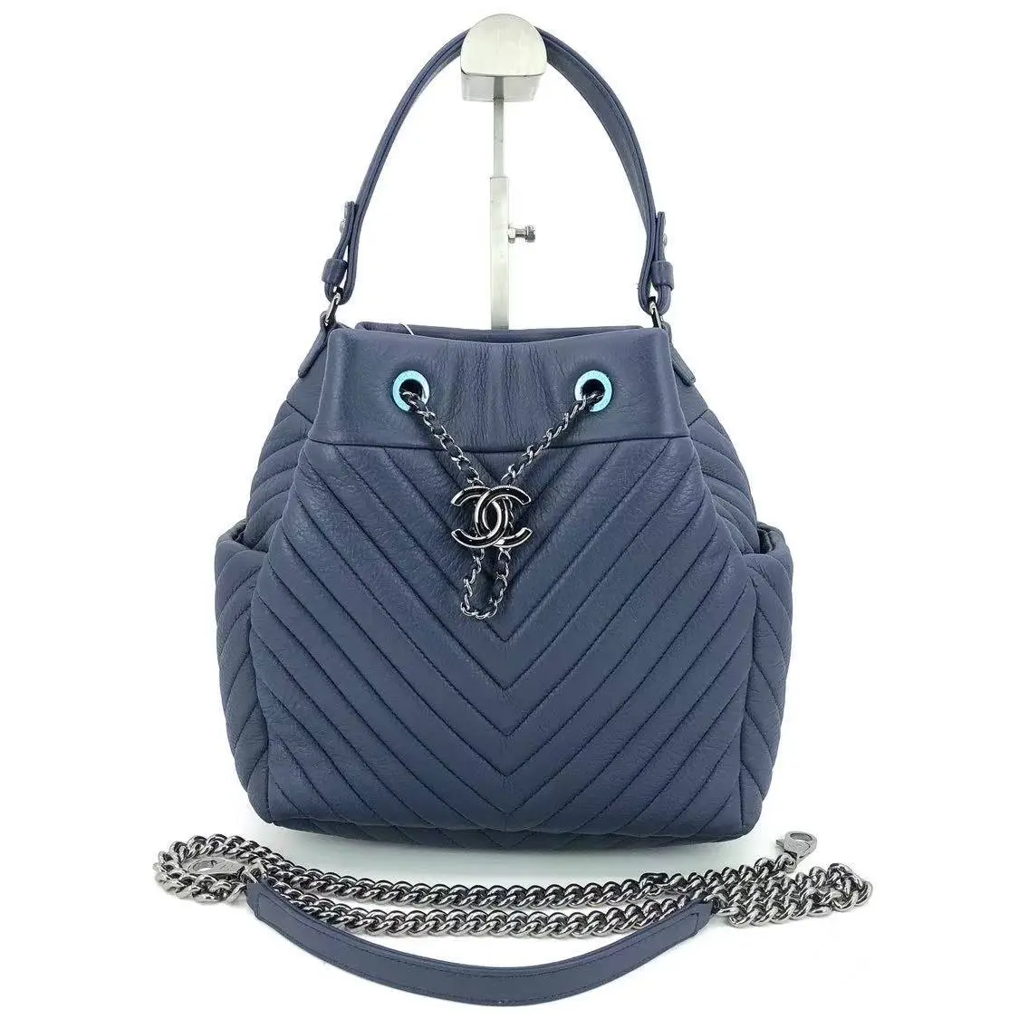 Pre-owned CHANEL leather Shoulder Bags Pre loved Bucket