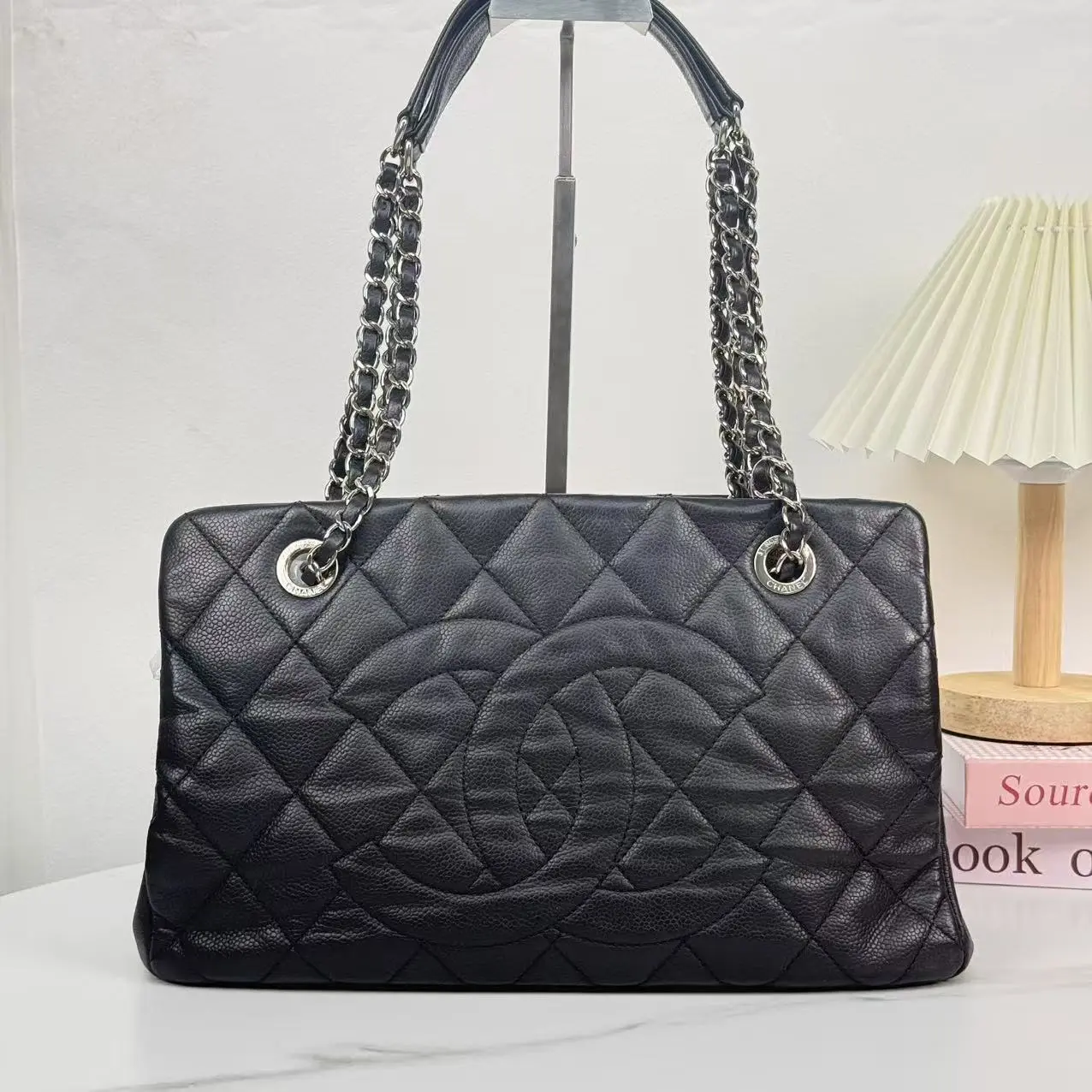 Pre-owned CHANEL Timeless CC Shopping Tote Quilted Caviar Medium