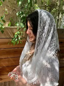 Women's Elegant Embroidered Floral Triangle Scarf Shawl, Contrast Lace Design, Loose-Fitting Headband, Perfect for Daily Wear &