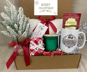 Christmas Gift Box | Hygge Gift Box, Gift Box for Women, Winter Gift Box, Self Care Gift Box, Christmas Care Package, Holiday Gift Box