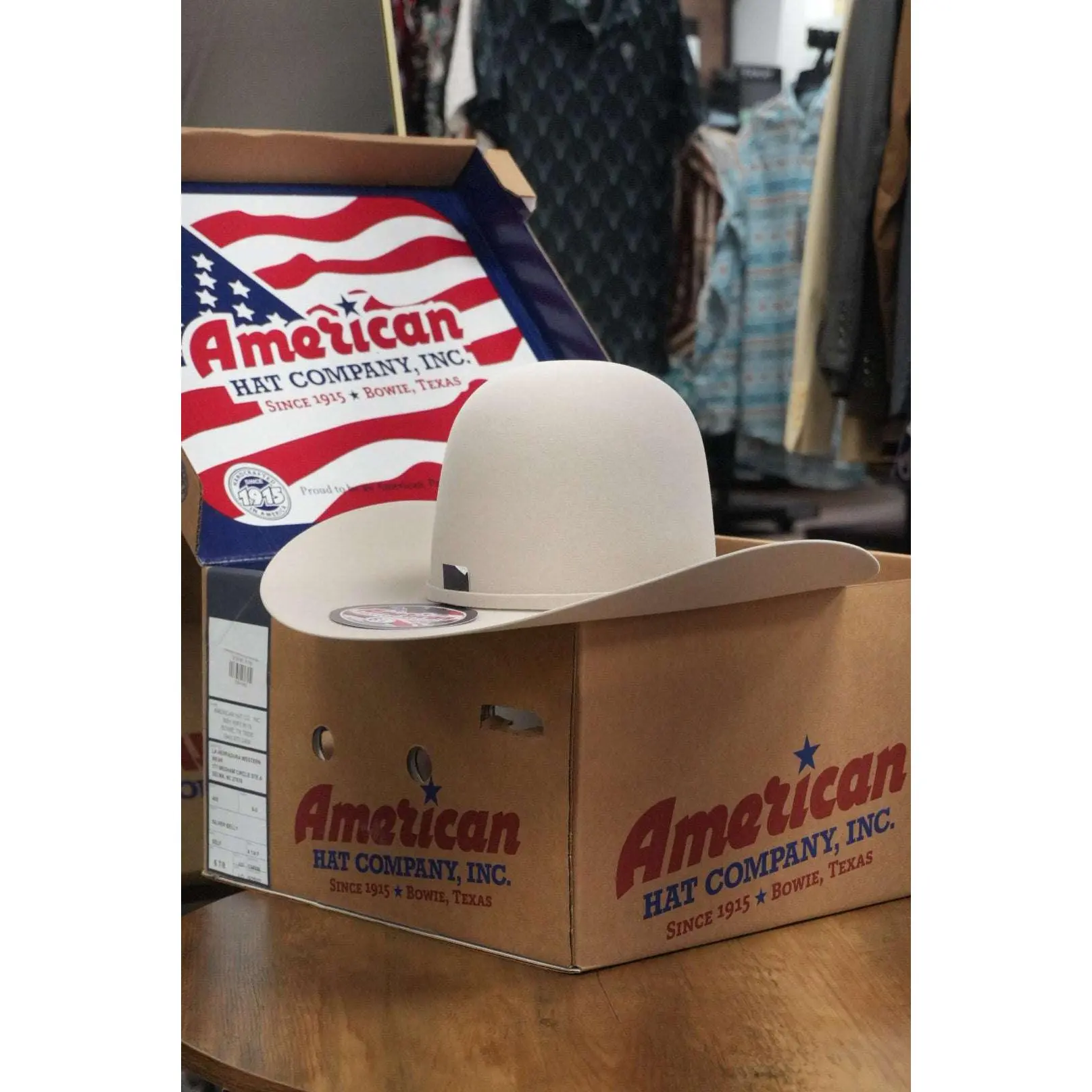 Unisex American Felt Hat - 40X Open 4 5/8" Crown, 4" Brim, Silver Belly, Buckle Accents, Adjustable Statement Piece for Fashion Enthusiasts, All Seasons, Crafted And Finished