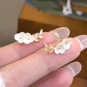 2pcs, Camellia Earrings, High-quality Jewelry, Upgraded Earrings, High-end Decorative Earrings, Suitable For Daily Wear, Wedding Season Accessories, Suitable Gifts For Girlfriends, Classmates And Good Friends