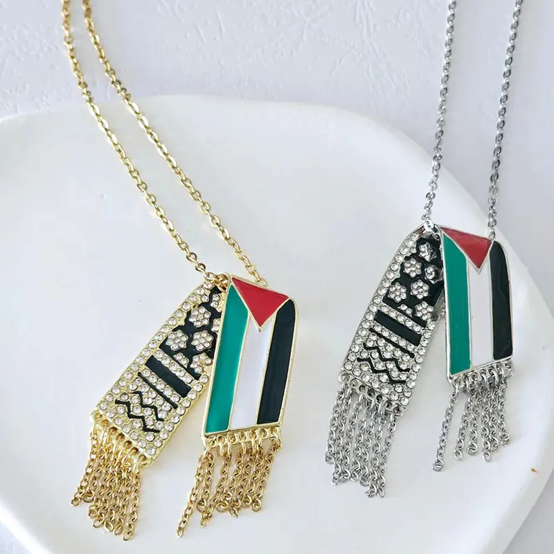 Palestine Kufiya/hatta scarf style Necklace, Gold Palestinian Keffiyeh Necklace