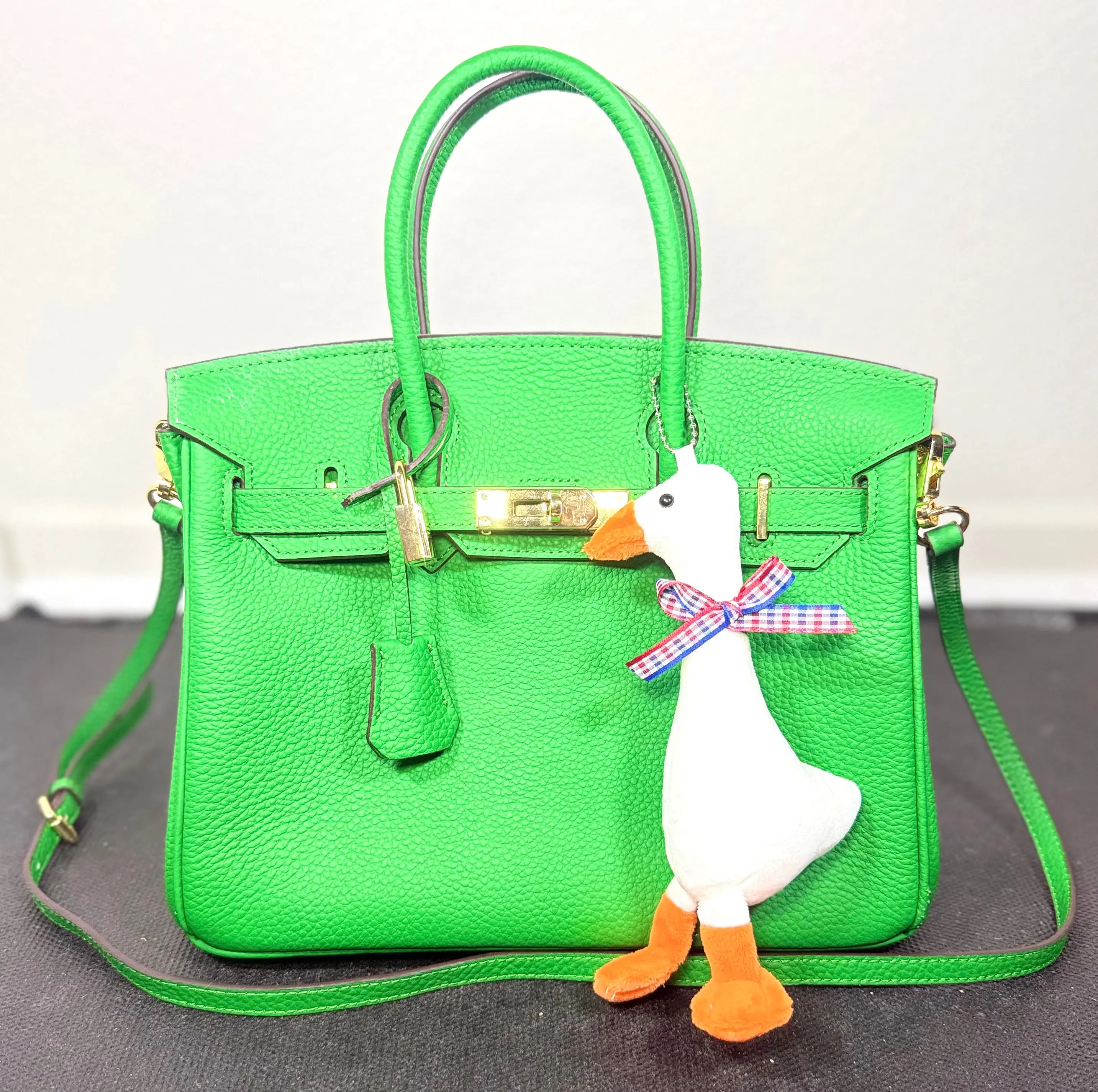 Goose Keychain Charm – Mini Plush Goose Bag Accessory 🪿✨