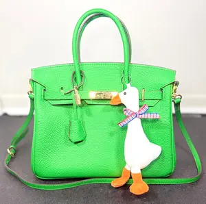Goose Keychain Charm – Mini Plush Goose Bag Accessory 🪿✨