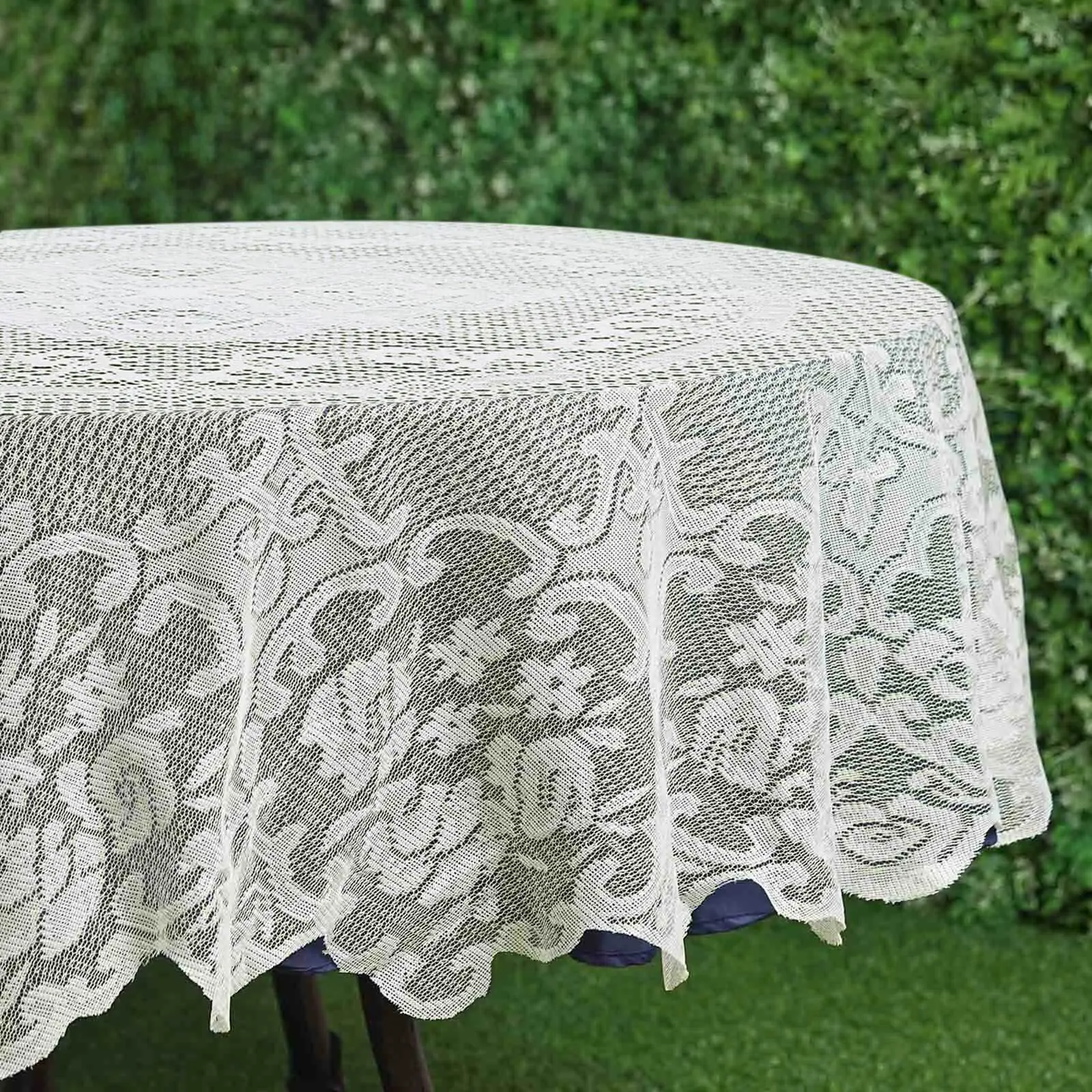 70-inch Ivory Premium Design Lace Round Tablecloth, Wedding Kitchen Household Textile Table Cover