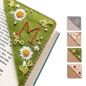 Personalized Hand Embroidered Corner Bookmark, 26 Letters Hand Stitched Felt Corner Letter Bookmark, Cute Flower Embroidery Bookmarks for Book Reading Lovers Meaningful Gift