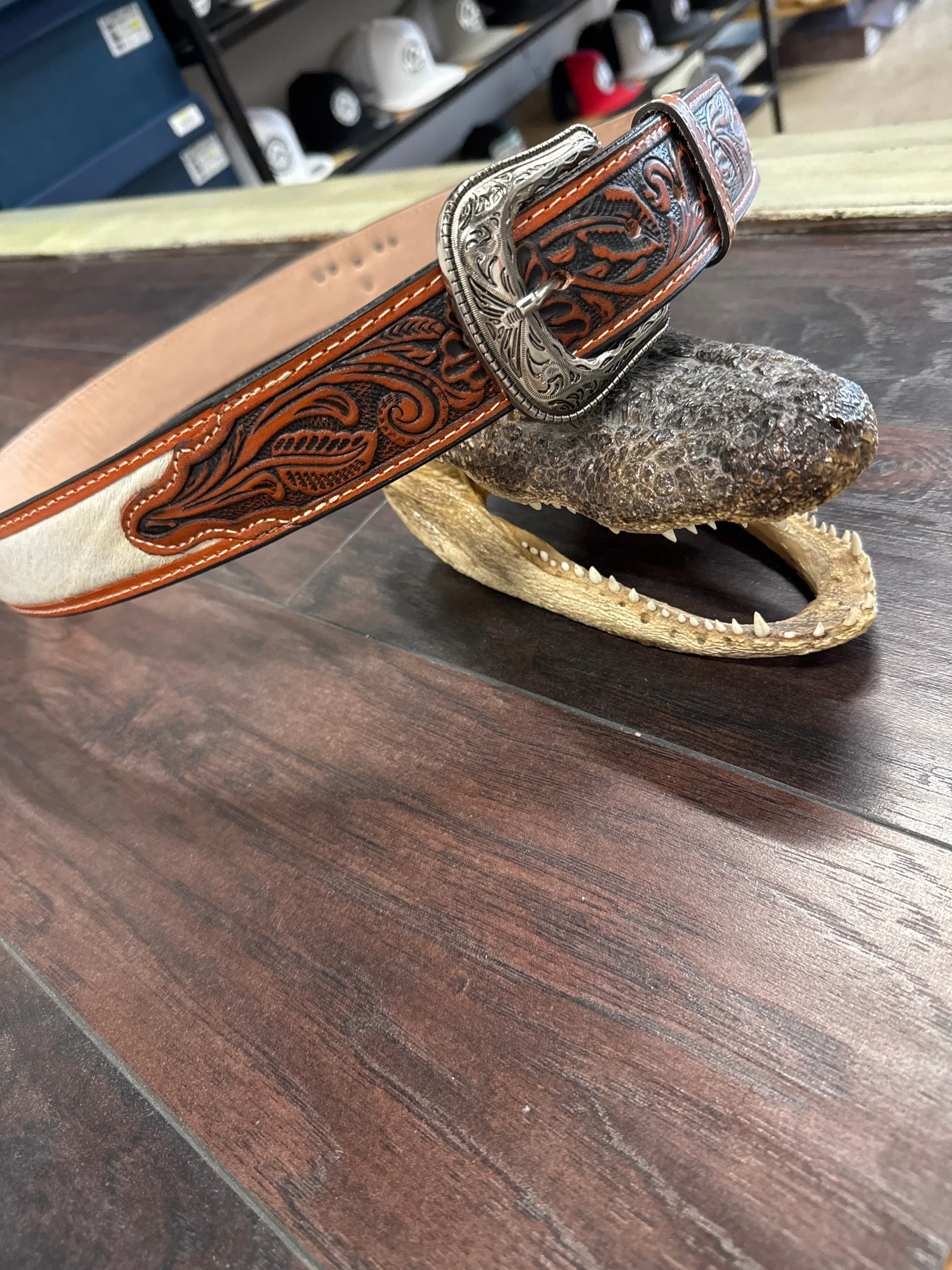 Cowhide belt longhorn Texas star