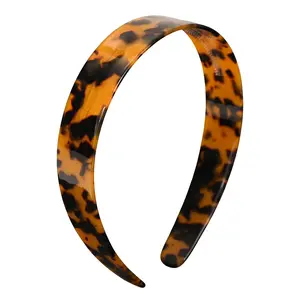 Wide Tortoise Shell Headbands for Women Girls Strong Hold Teeth Plastic Headband Thick Leopard Print Hairband with Grip Non Slip Flexible Fashion Tortoiseshell Hair Accessories