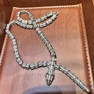 Vintage Luxury Snake Bite Tail Snake Bone Necklace, Copper, UV Plated, Natural Zirconia Mosaic, Short Neck Chain Collar, With Clavicle Chain, For Party Occasion, Banquet. Fashionable Accessories Rhinestone